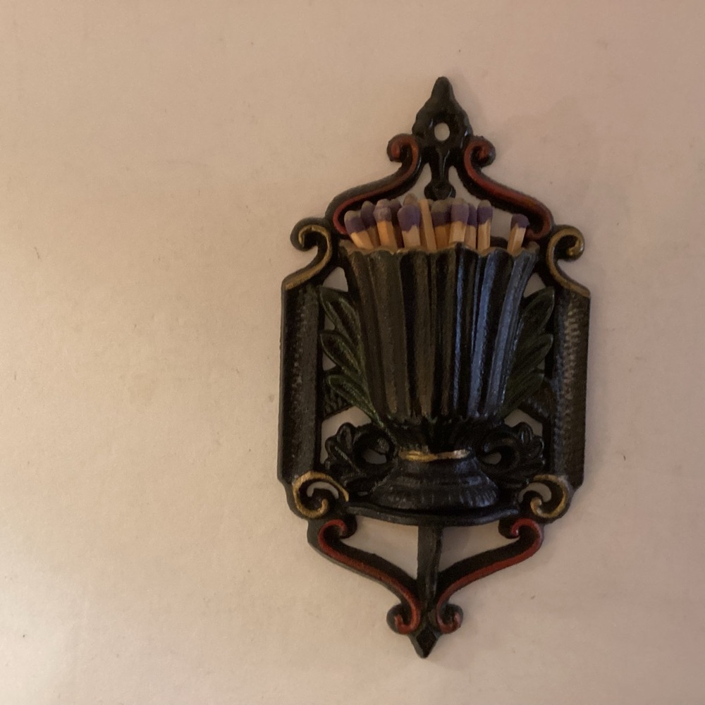 Wilton cast iron match keep
